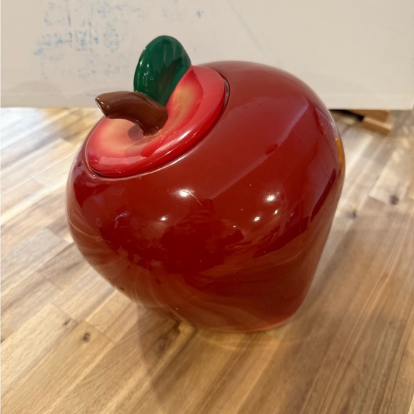 Red Apple-Shaped Ceramic Container - Picture 1 of 3